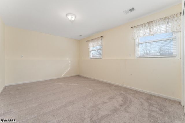 7 Hoffman Rd, High Bridge Boro, NJ 08829