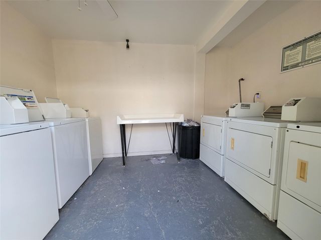 1530 Heights Boulevard 20, Houston, TX 77008