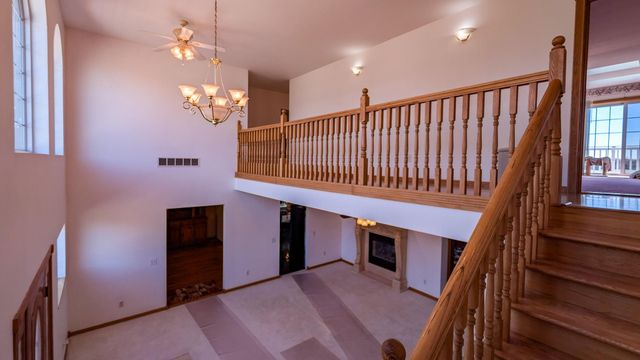 700 38th Ave NE, Austin, MN 55912