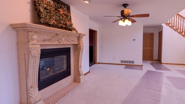 700 38th Ave NE, Austin, MN 55912