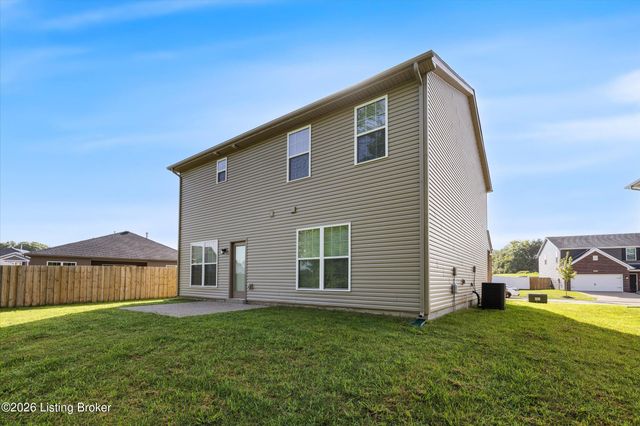 8102 Gateway Run Rd, Louisville, KY 40229