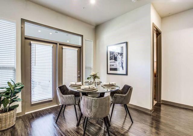 935 N Wilcrest 1049, Houston, TX 77079