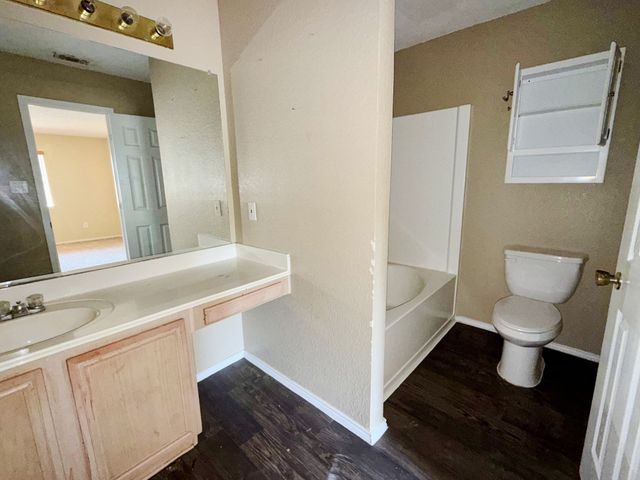 326 King Arthur Drive, Weatherford, TX 76086