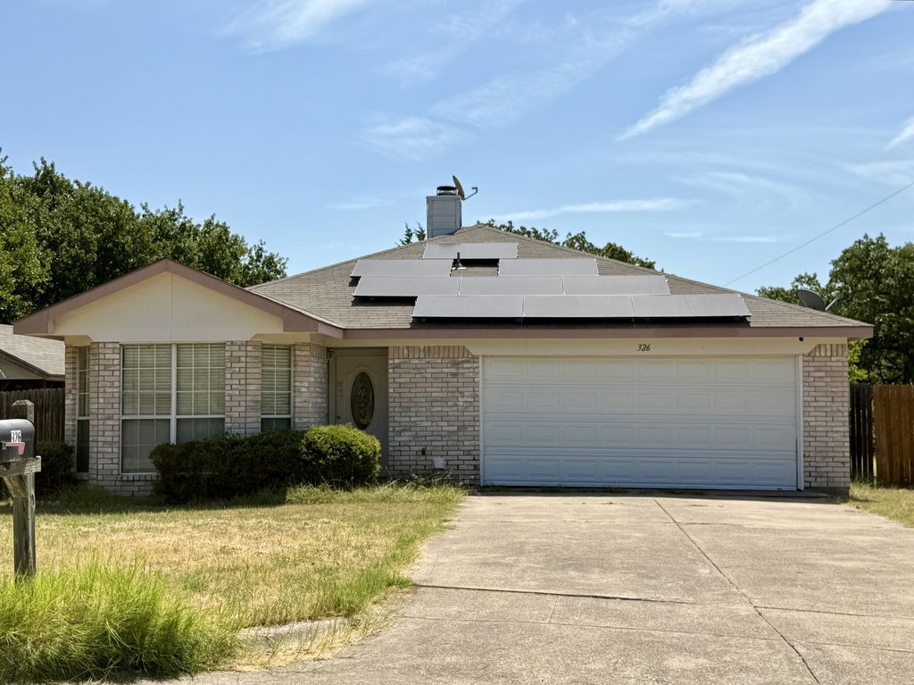 326 King Arthur Drive, Weatherford, TX 76086