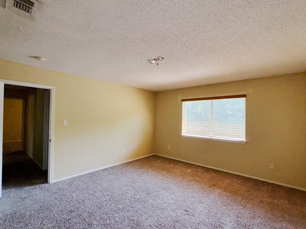 326 King Arthur Drive, Weatherford, TX 76086 — photo 4