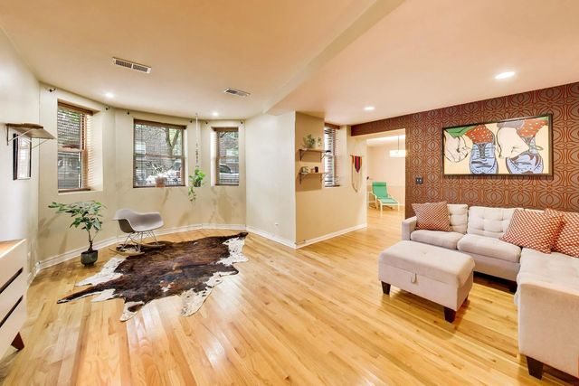 6253 N Magnolia Avenue G, Chicago, IL 60660