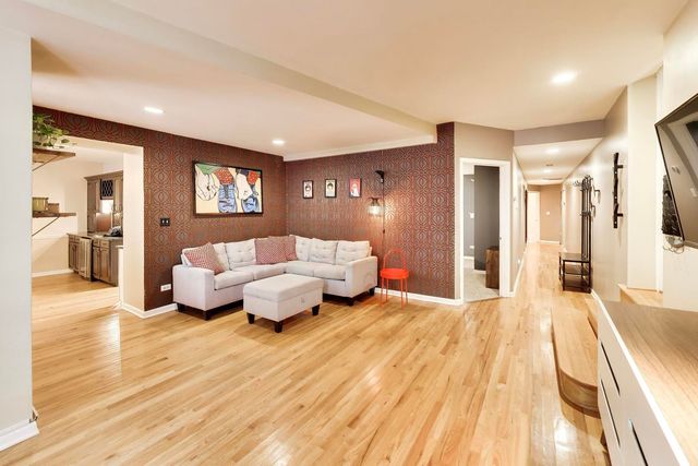 6253 N Magnolia Avenue G, Chicago, IL 60660