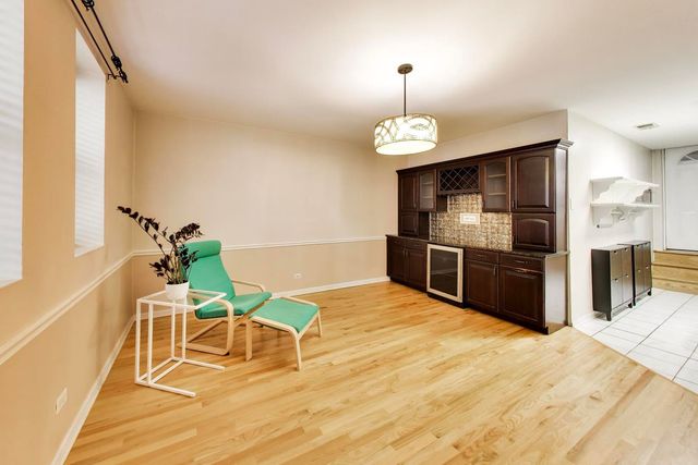 6253 N Magnolia Avenue G, Chicago, IL 60660