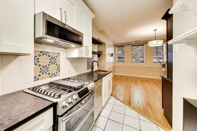 6253 N Magnolia Avenue G, Chicago, IL 60660