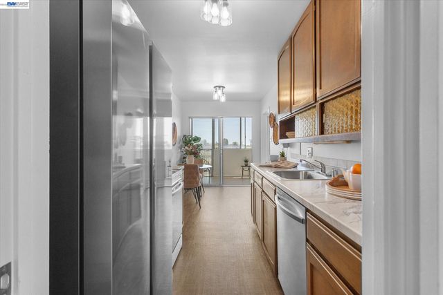 2137 Otis Drive 302, Alameda, CA 94501