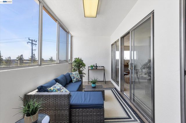 2137 Otis Drive 302, Alameda, CA 94501