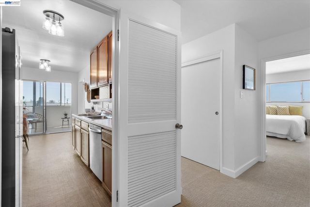 2137 Otis Drive 302, Alameda, CA 94501