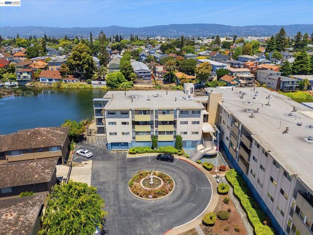 2137 Otis Drive 302, Alameda, CA 94501