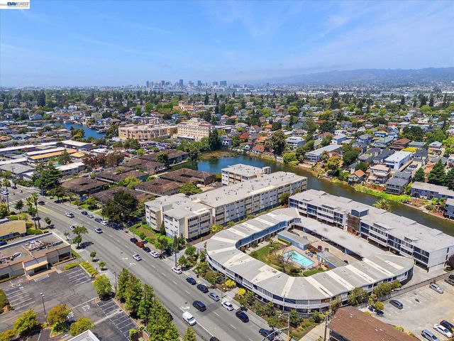 2137 Otis Drive 302, Alameda, CA 94501