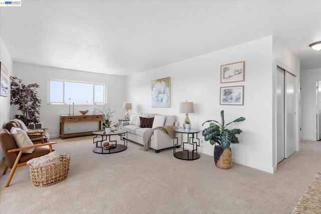 2137 Otis Drive 302, Alameda, CA 94501