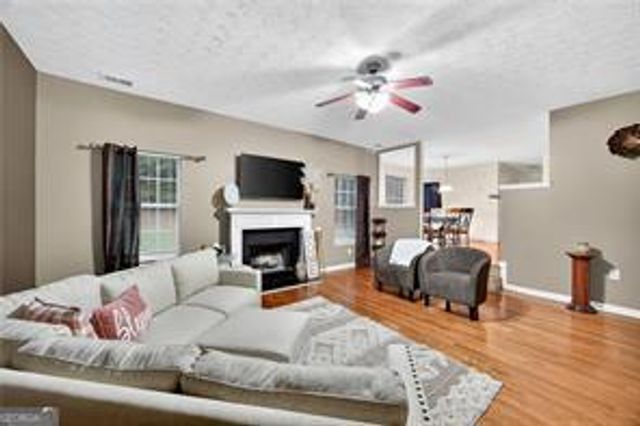 2430 Napa Valley Drive, Villa Rica, GA 30180