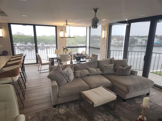 899 Jeffery Street 4150, Boca Raton, FL 33487