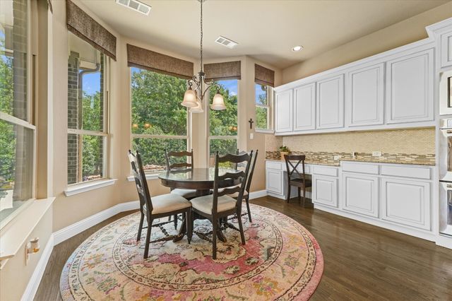 10028 Broiles Lane, Fort Worth, TX 76244