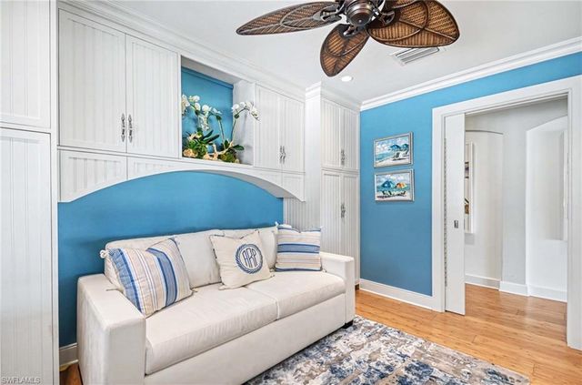 2206 Gulf Shore Blvd N Apt G2 2, Naples, FL 34102