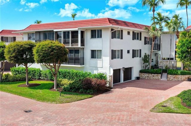 2206 Gulf Shore Blvd N Apt G2 2, Naples, FL 34102