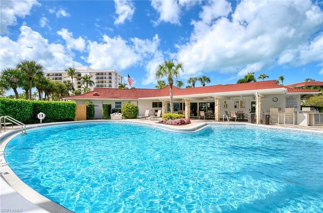 2206 Gulf Shore Blvd N Apt G2 2, Naples, FL 34102