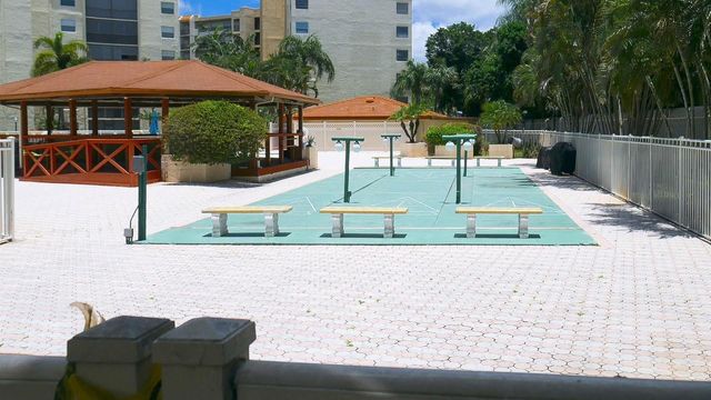 3920 Inverrary Boulevard 604-c, Lauderhill, FL 33319