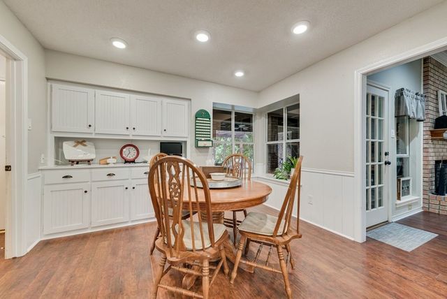 602 Creek View Circle, Ovilla, TX 75154