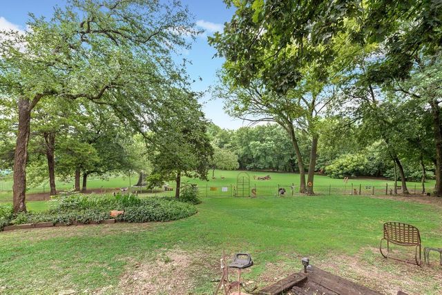 602 Creek View Circle, Ovilla, TX 75154
