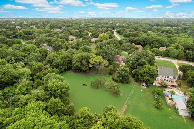 602 Creek View Circle, Ovilla, TX 75154