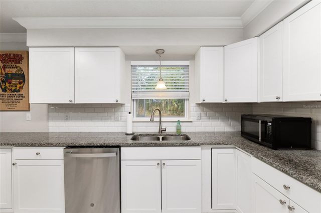 3452 NW 36TH PLACE, Gainesville, FL 32605