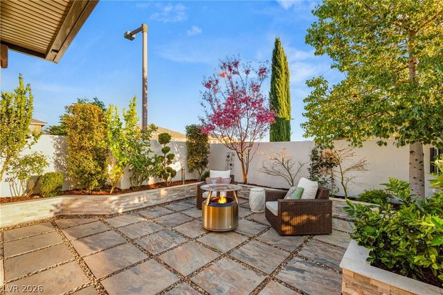 11001 Edina Court, Las Vegas, NV 89144