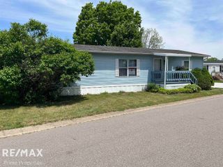 29 Armstrong Avenue, Flushing, MI 48433