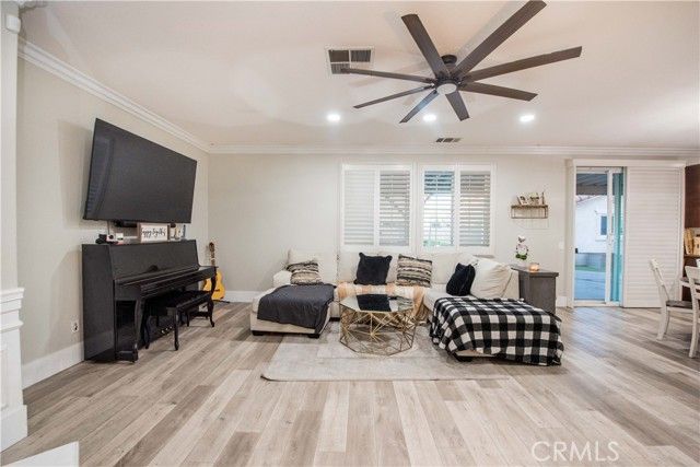 6674 Ashford Mill Court, Eastvale, CA 92880