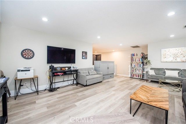 6674 Ashford Mill Court, Eastvale, CA 92880