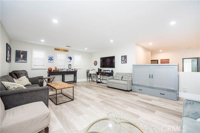 6674 Ashford Mill Court, Eastvale, CA 92880