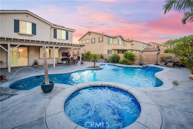 6674 Ashford Mill Court, Eastvale, CA 92880