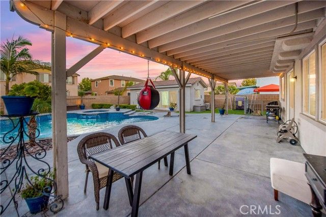 6674 Ashford Mill Court, Eastvale, CA 92880