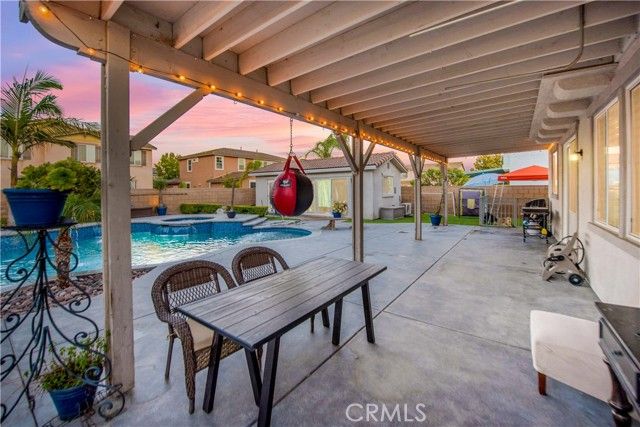 6674 Ashford Mill Court, Eastvale, CA 92880