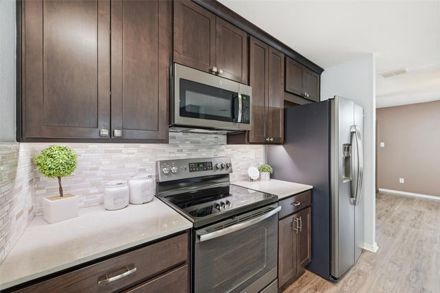 2516 Red Oak Drive, Little Elm, TX 75068