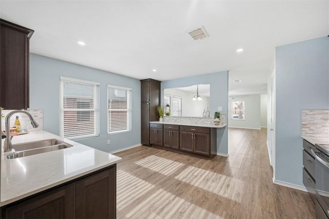 2516 Red Oak Drive, Little Elm, TX 75068