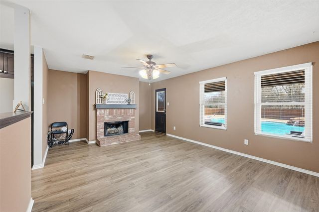 2516 Red Oak Drive, Little Elm, TX 75068