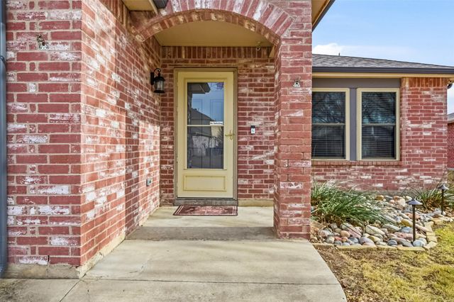2516 Red Oak Drive, Little Elm, TX 75068