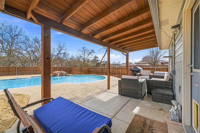 2516 Red Oak Drive, Little Elm, TX 75068