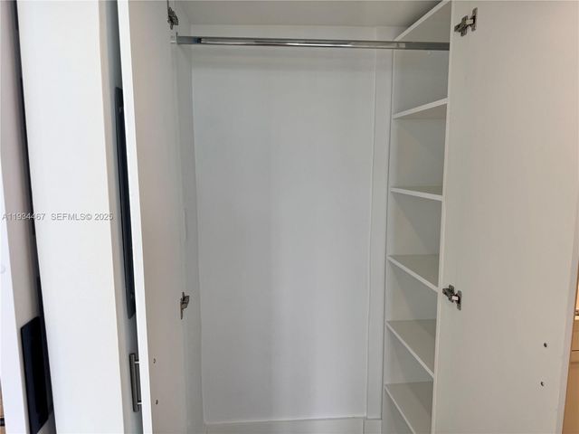 5161 Collins Ave 916, Miami Beach, FL 33140