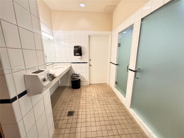 5161 Collins Ave 916, Miami Beach, FL 33140