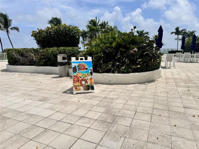 5161 Collins Ave 916, Miami Beach, FL 33140