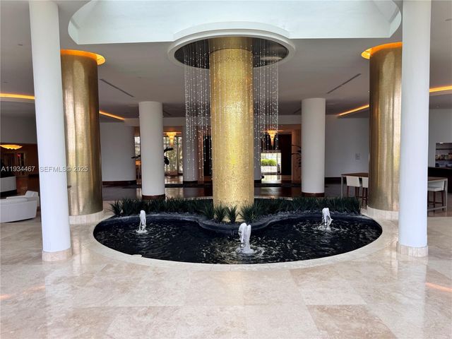 5161 Collins Ave 916, Miami Beach, FL 33140