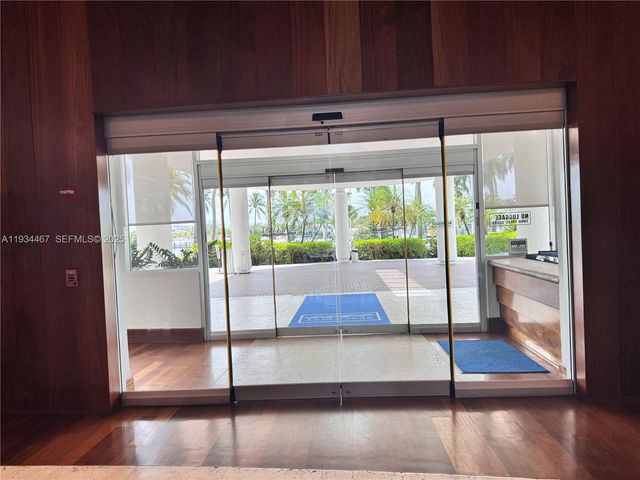 5161 Collins Ave 916, Miami Beach, FL 33140