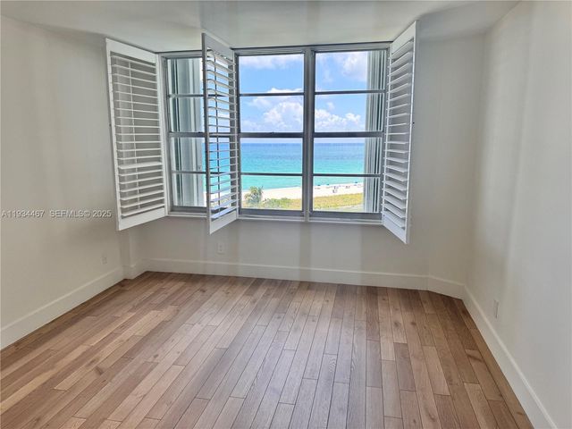5161 Collins Ave 916, Miami Beach, FL 33140