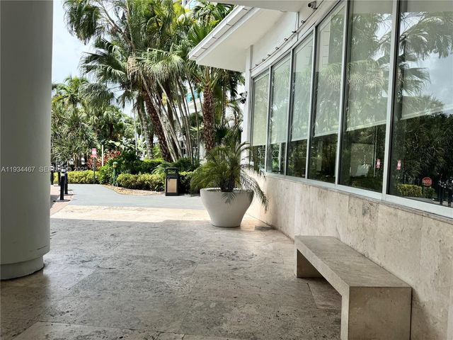 5161 Collins Ave 916, Miami Beach, FL 33140